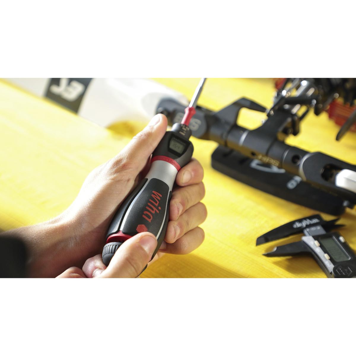 Wiha Drehmoment-Schraubendreher iTorque mit Digitalskala