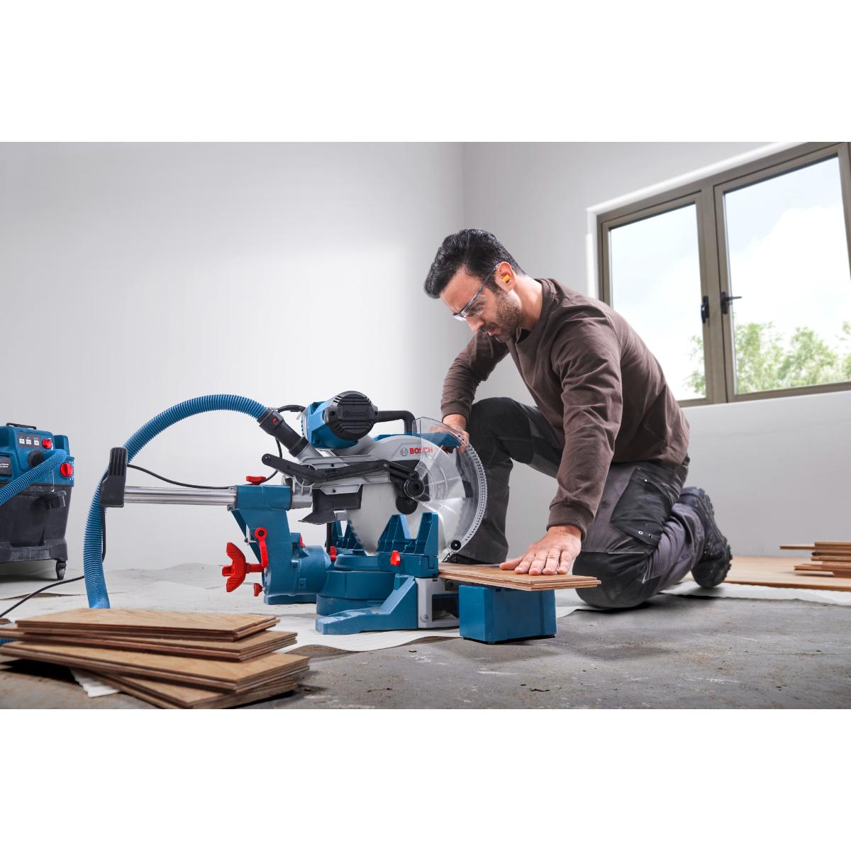 Bosch Kapp- und Gehrungssäge GCM 340-305 D