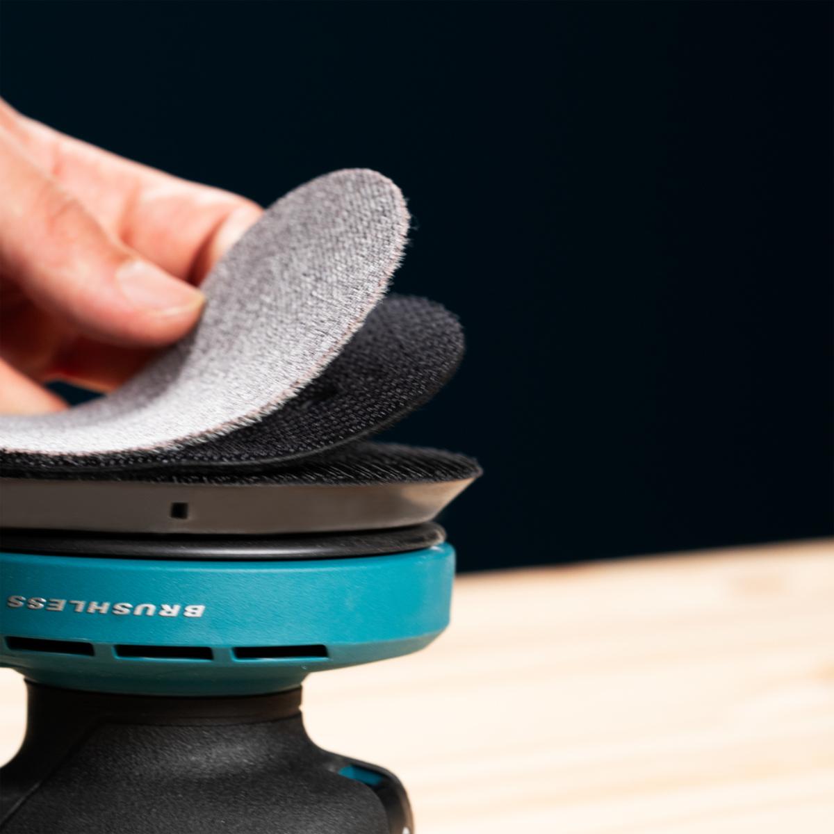 Makita Netzschleifmittel Ø 125 mm Körnung A80 - A240 Klett Gitter, 21-teiliges Set