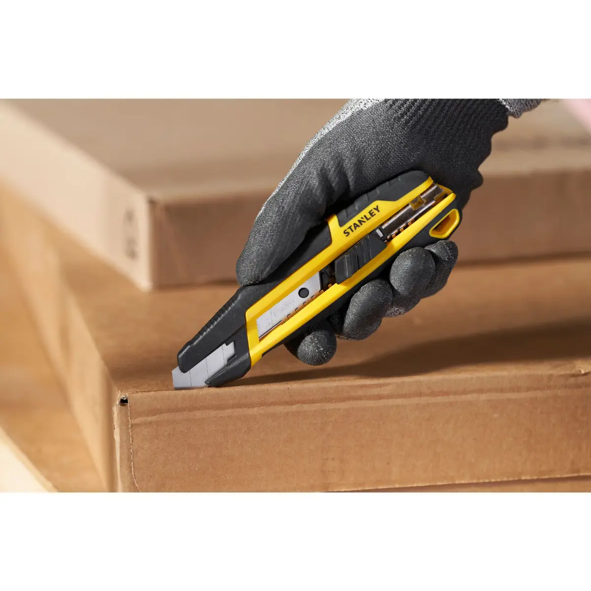 STANLEY Cuttermesser 18mm mit Schieber und integriertem Klingenbrecher