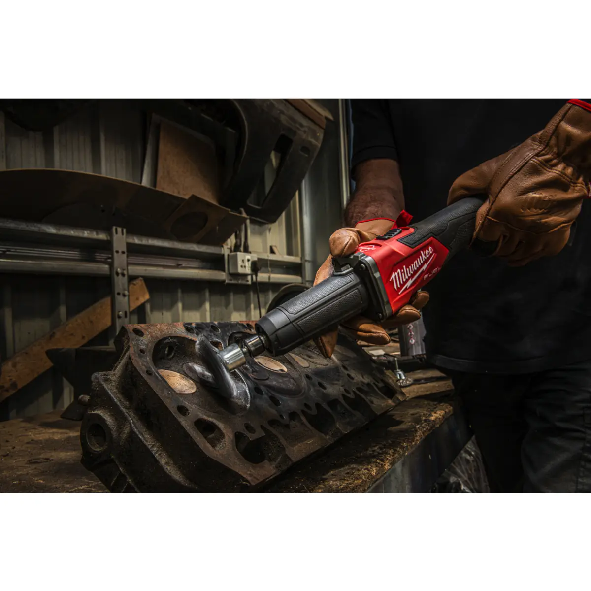 Milwaukee Pinselbürste für Geradschleifer, gewellt, Edelstahl 22 x 25 x 68 x 0,3 mm, 6 mm Schaft