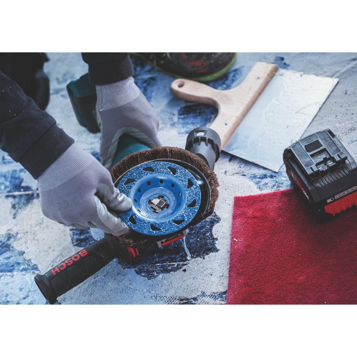 Bosch EXPERT Multi Material Carbide-Topfscheibe fein X-LOCK, 115 mm, 22,23 mm