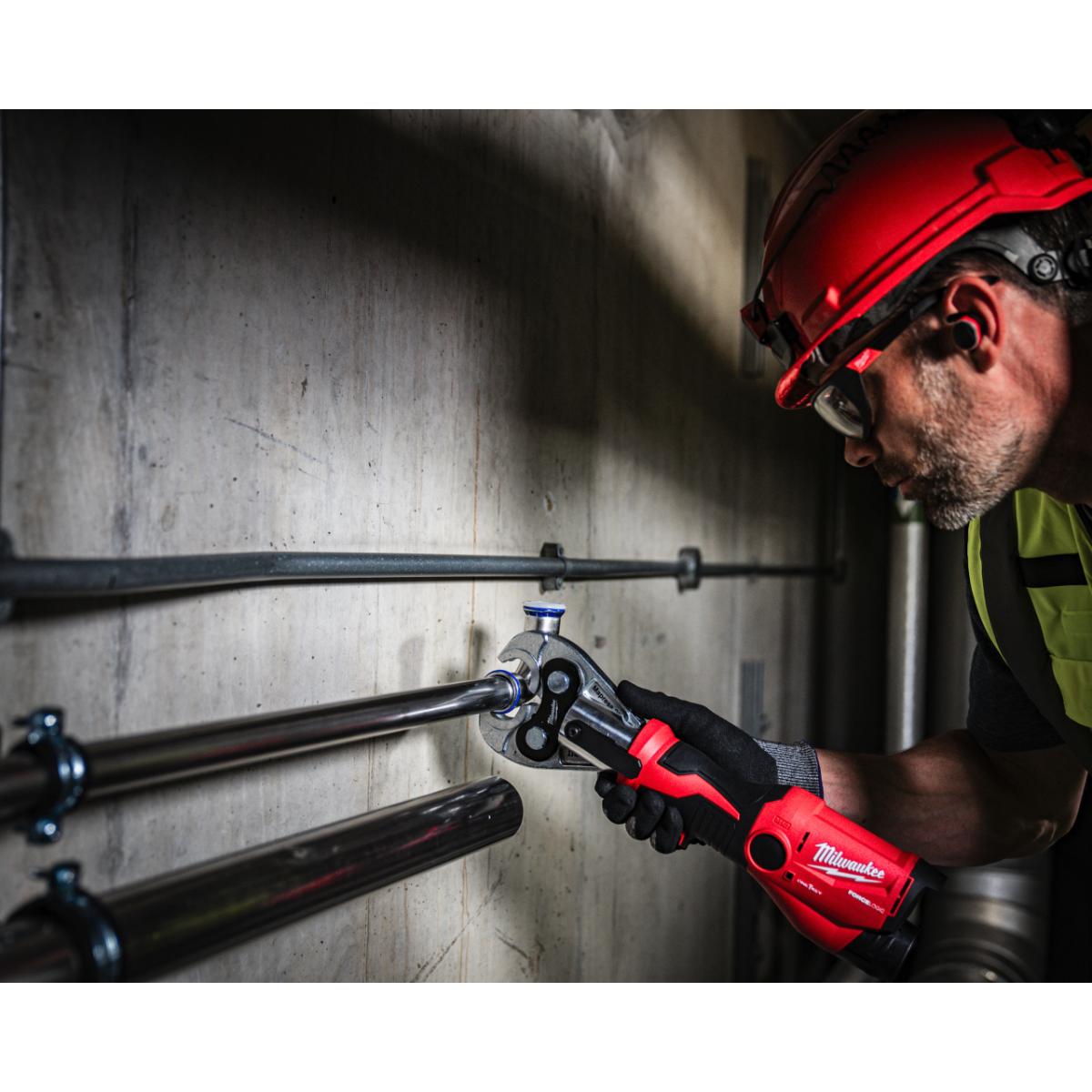 Milwaukee M12 Akku-Presswerkzeug mit ONE-KEY Akku-Kit-Version Inklusive 3x V-Profil Pressbacken,M12O