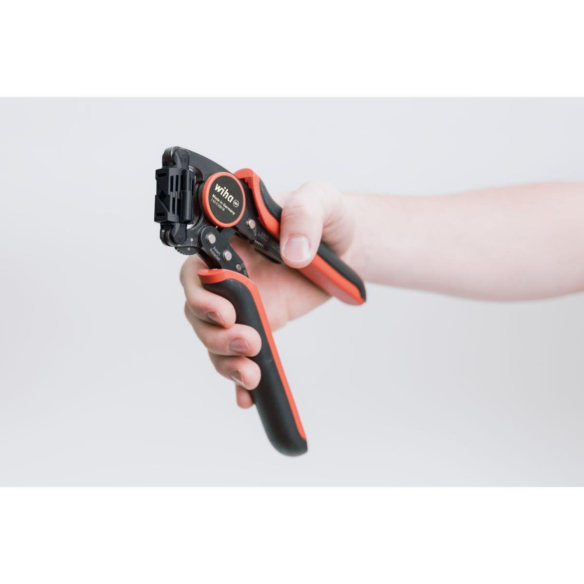 Wiha Crimpwerkzeug automatisch für Aderendhülsen Vierkant-Pressung mit drehbarem Crimpkopf 0,08 - 16 mm²