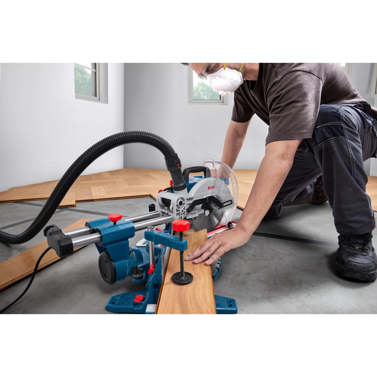 Bosch Kapp- und Gehrungssäge GCM305-216S