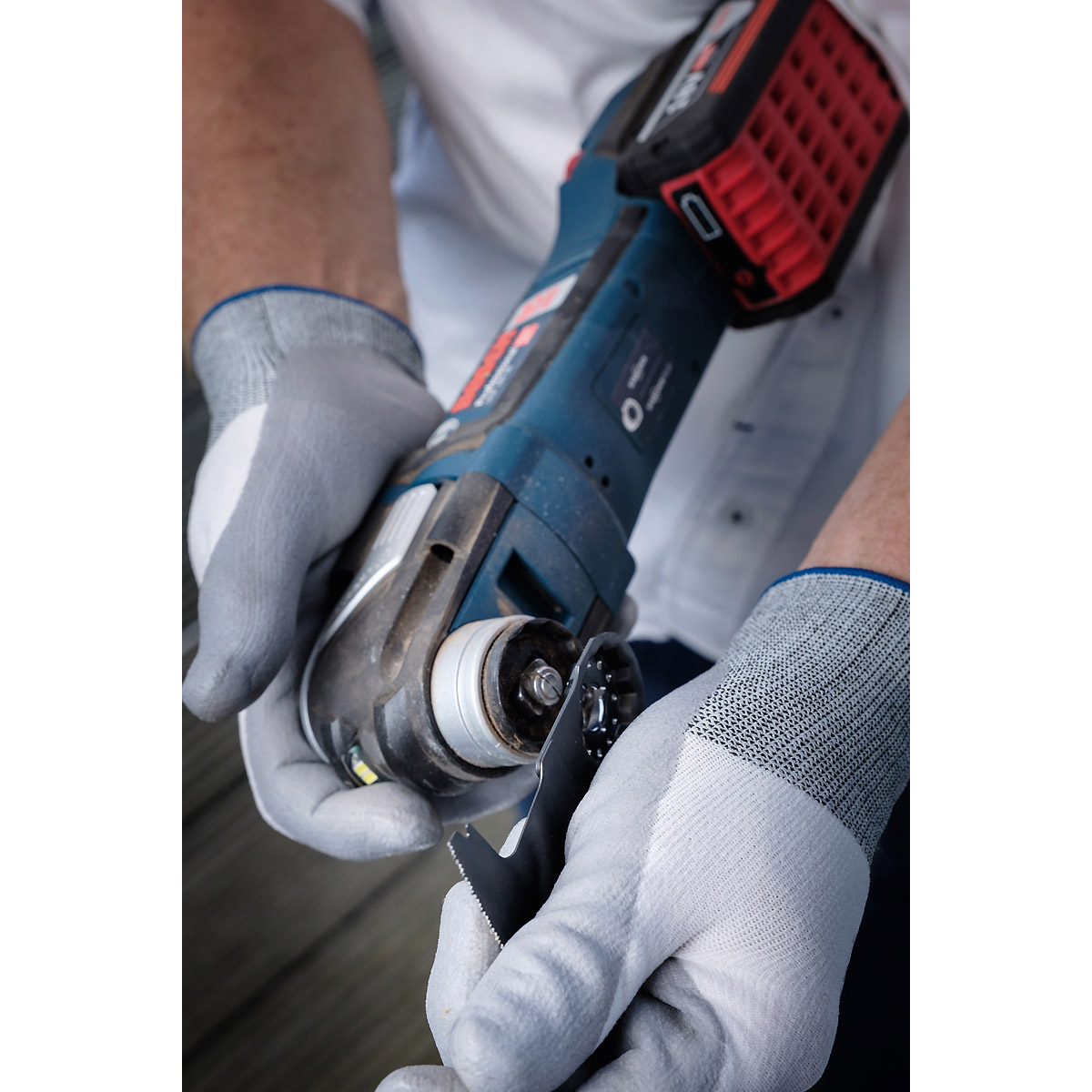 Bosch Akku-Multi-Cutter GOP 18V-28, mit 2 x 5.0 Ah Li-Ion Akku, L-BOXX