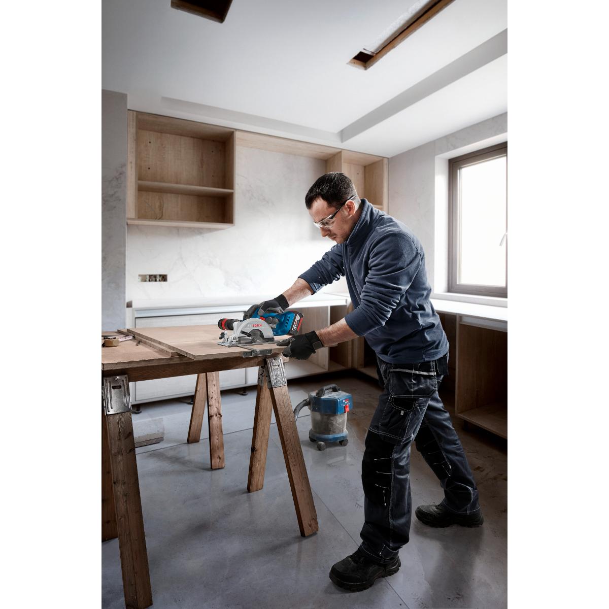 Bosch Akku-Kreissäge GKS 18V-51