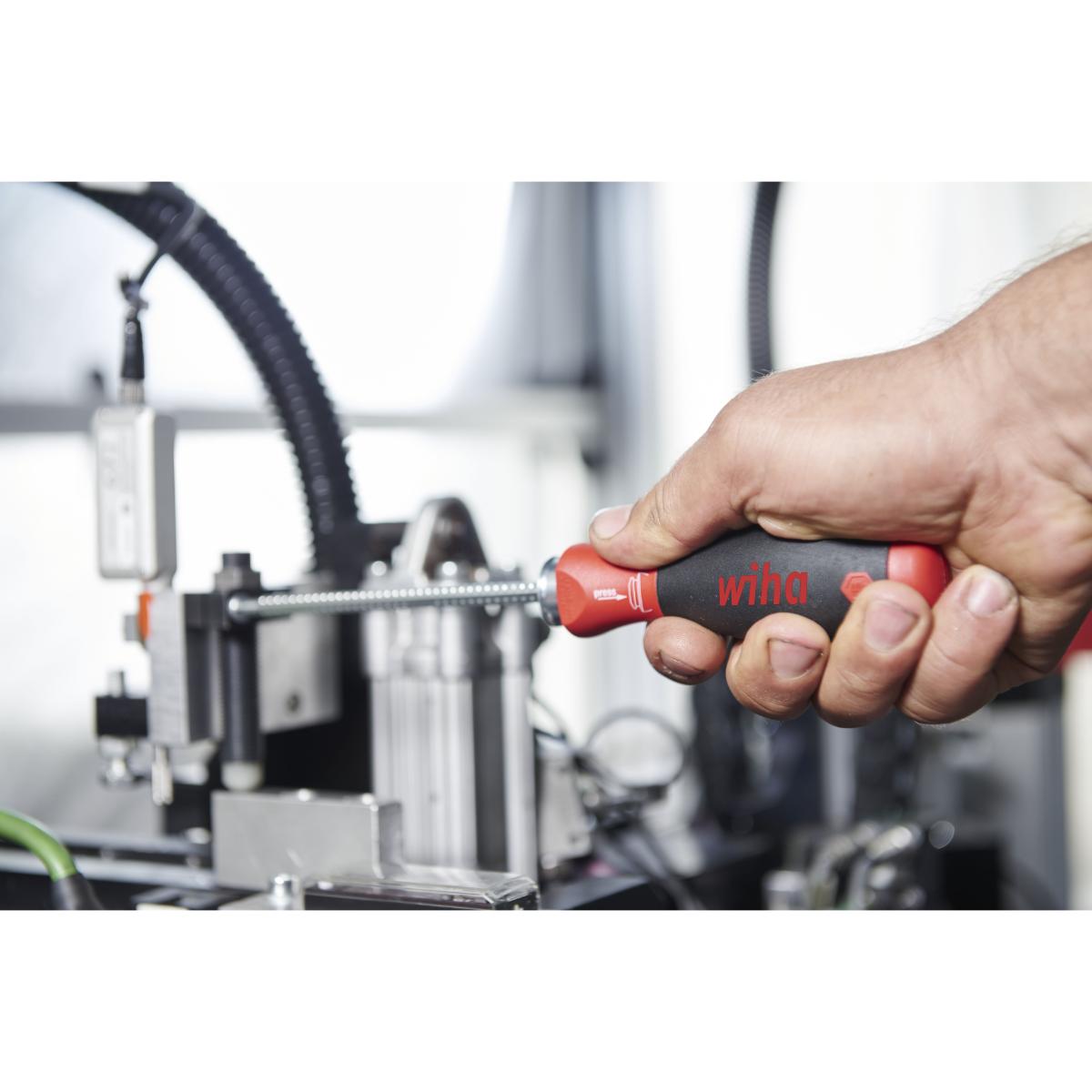 Wiha Schraubendreher mit Wechselklingen Set SYSTEM 6 Sechskant-Steckschlüssel 13-teilges Set mit Rolltasche