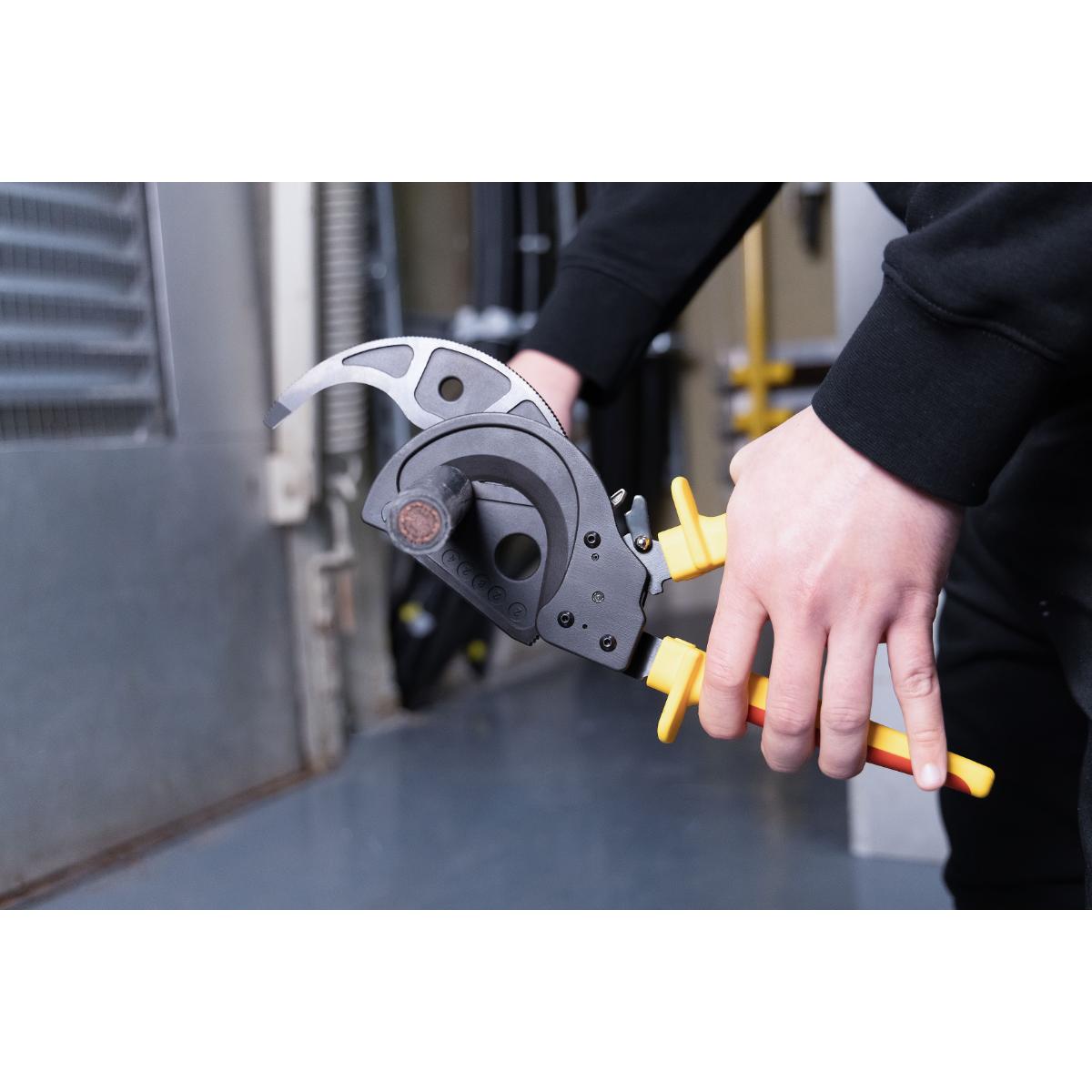Wiha Kabelschneider electric bis 500 mm² mit Ratschenprinzip