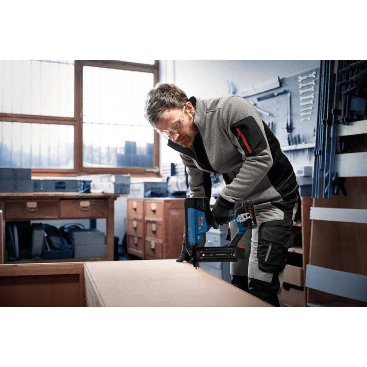 Bosch Akku-Nagler GNH18V-50-2M in L-BOXX