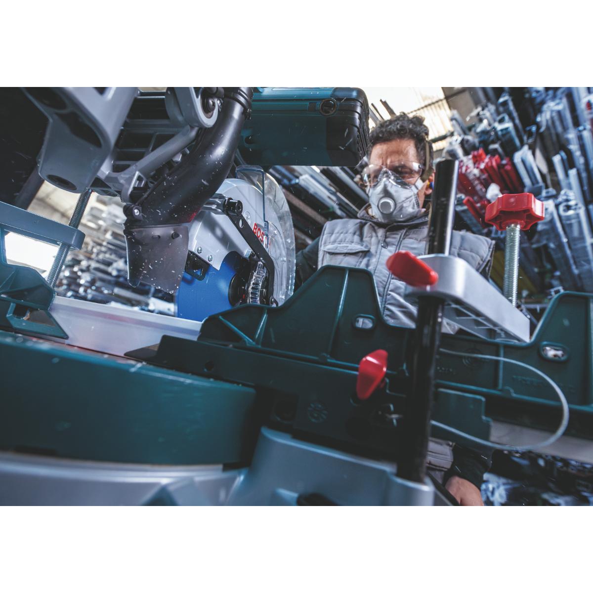 Bosch Kreissägeblatt Expert for Multi Material, 210 x 30 x 2,4 mm, 54