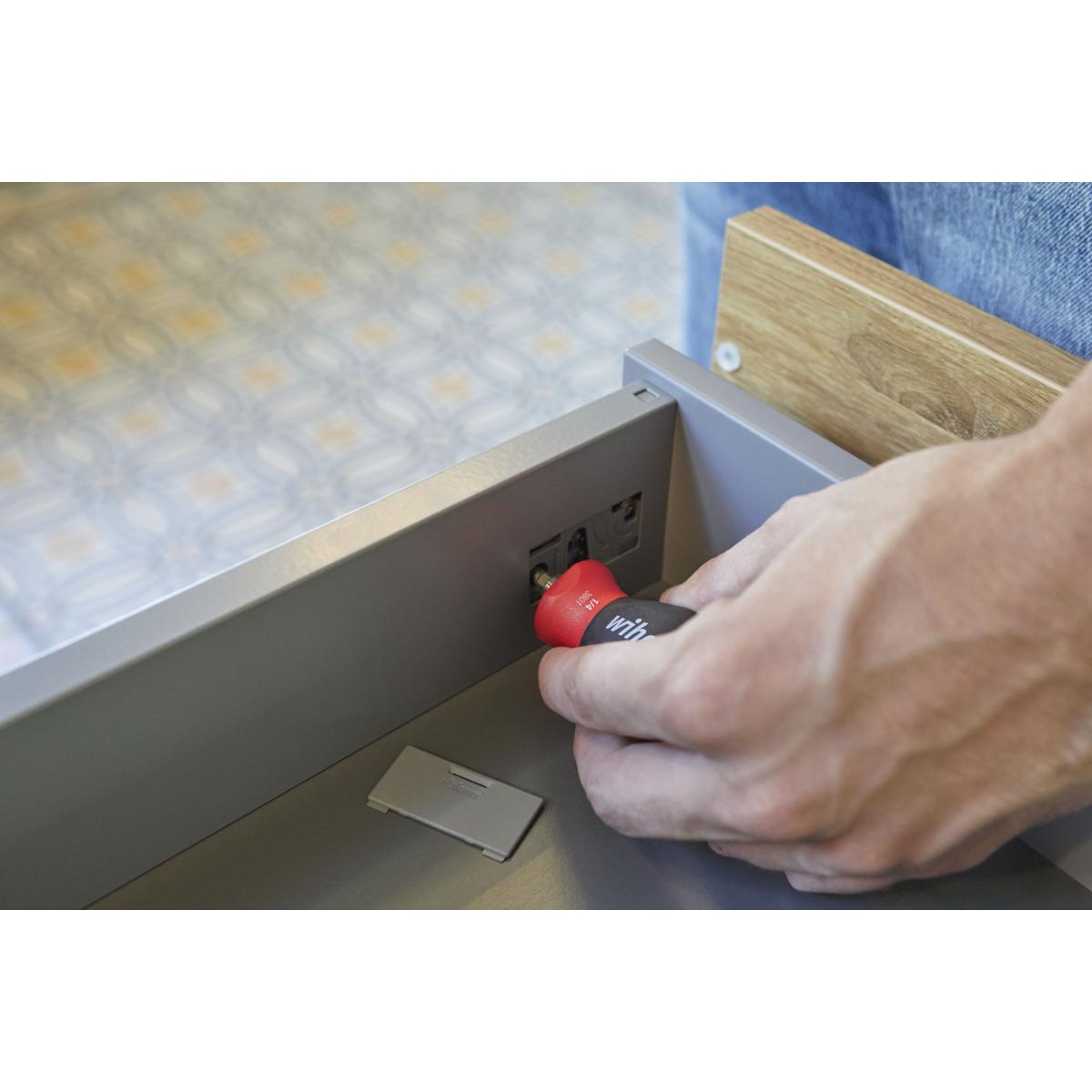 Wiha Schraubendreher mit Bit Magazin magnetisch TORX mit 6 Bits, Stubby, 1/4 zoll in SB-Kartonverpackung