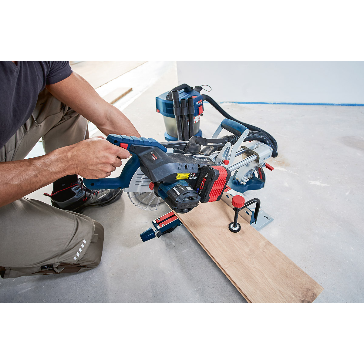 Bosch Akku-Kapp- und Gehrungssäge BITURBO GCM 18V-216, Solo Vers., o. Akku u. Ladege.