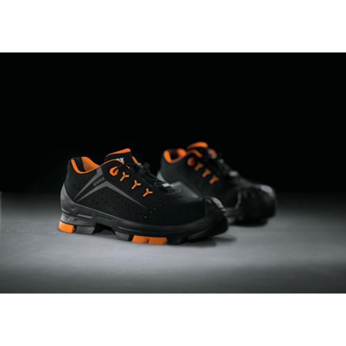 uvex 2 Sicherheitsschuh S1P Halbschuh Velours