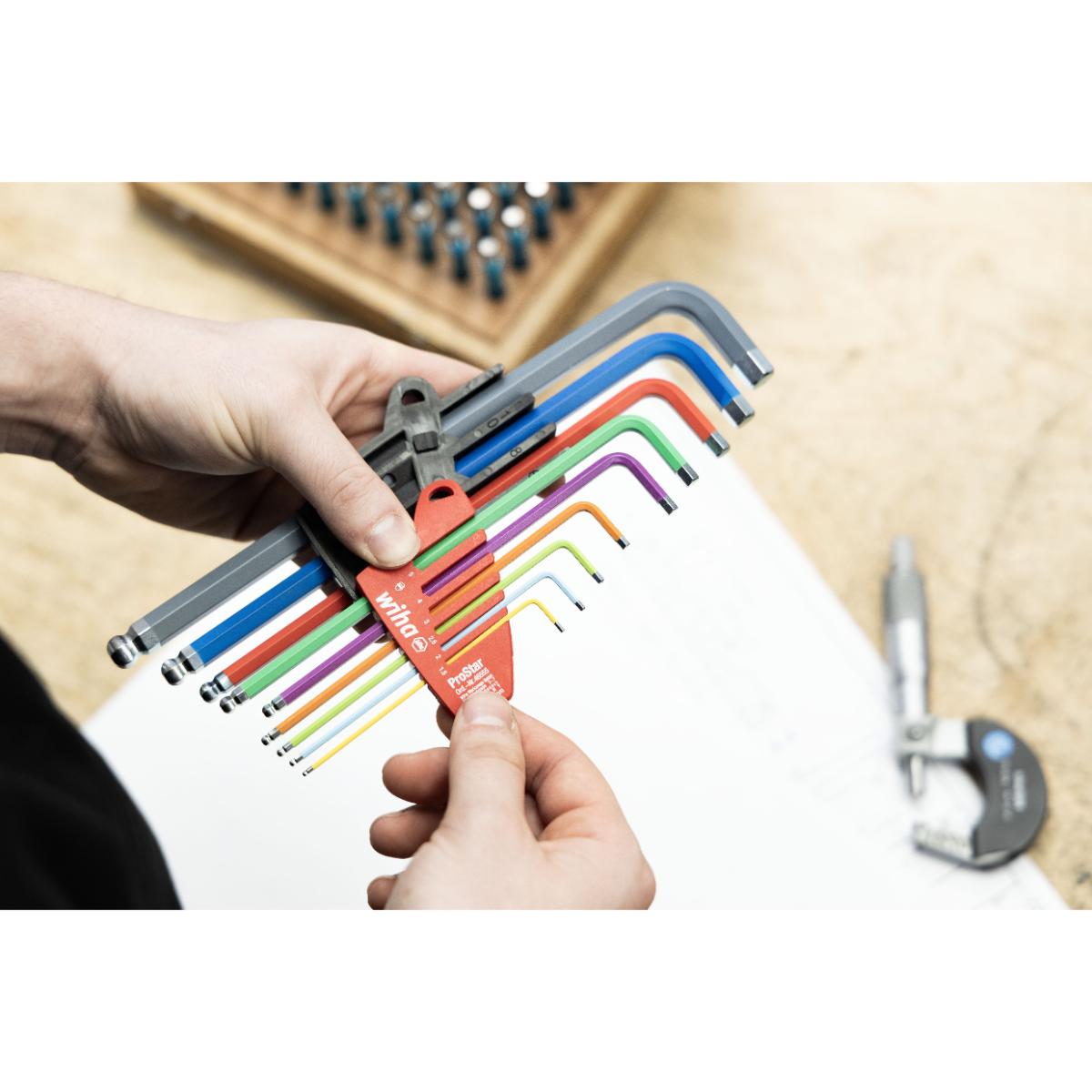 Wiha Stiftschlüssel Set im ProStar Halter Sechskant-Kugelkopf 9-teilges Set farbig leuchtend