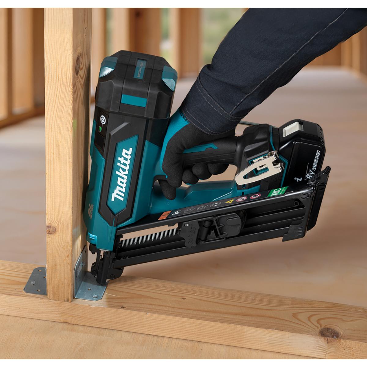 Makita Akku-Ankernagler 18V Ankernagel 30-35° 3,3-4,1 mm 38-64 mm