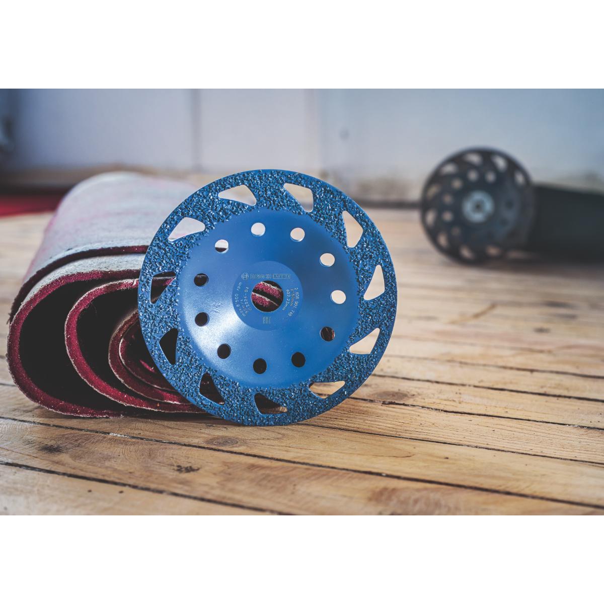 2608901750BO Bosch EXPERT Multi Material Carbide-Topfscheibe mittel 180 mm, 22,23 mm