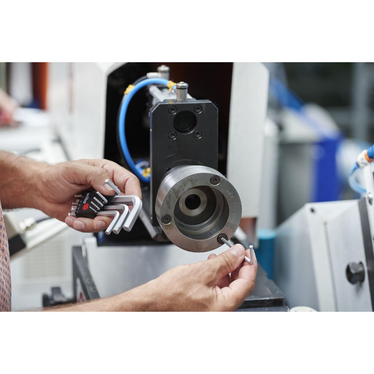 Wiha Stiftschlüssel Set im Compact Halter Sechskant-Kugelkopf 9-teilges Set mattverchromt