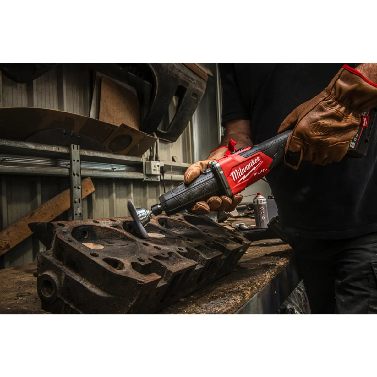 Milwaukee Topfbürste für Geradschleifer, gewellt, Stahl 70 x 25 x 0,3 mm, 6 mm Schaft