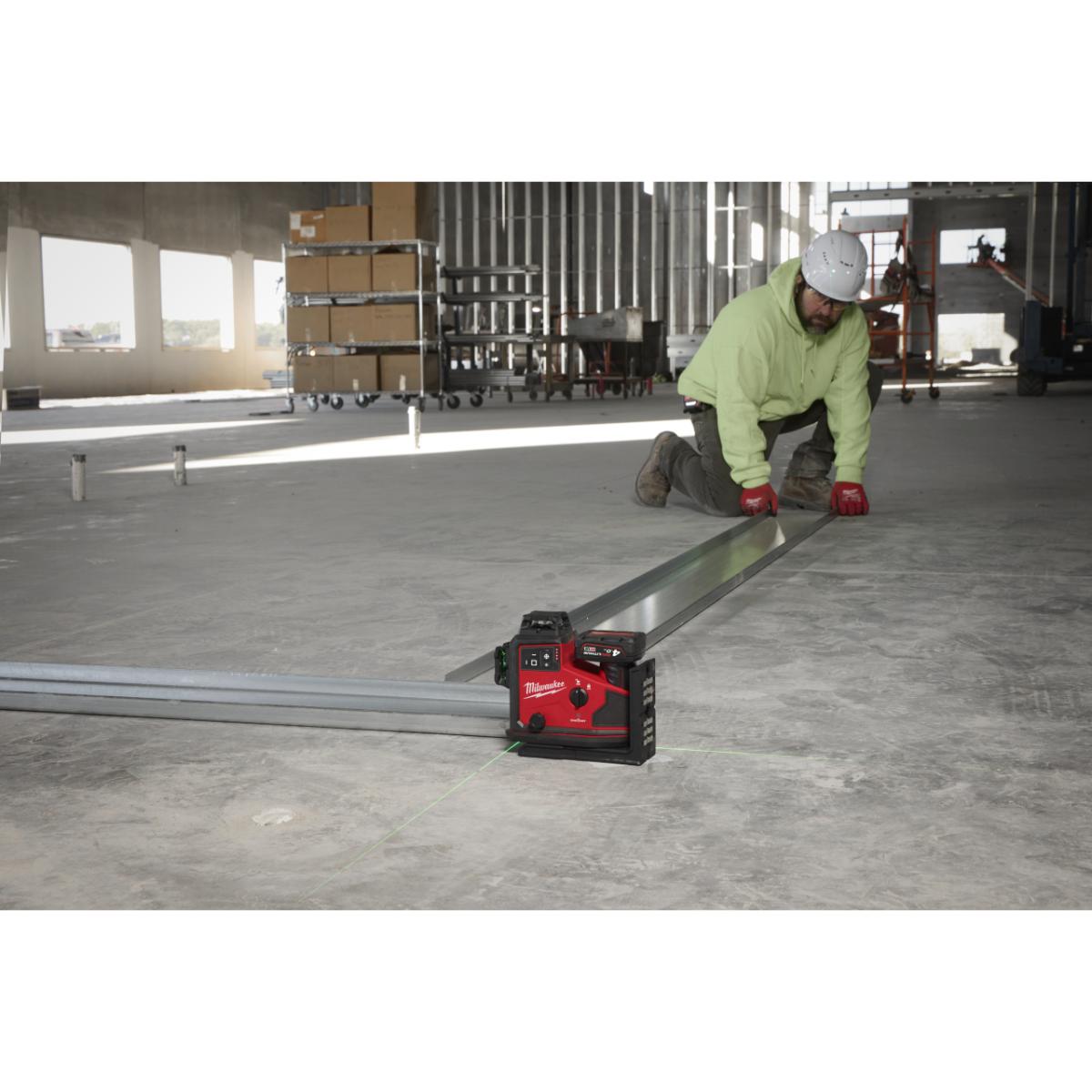 4933499001mi Milwaukee M12 3 x 360° Akku-Laser M12A3PLO-0C
