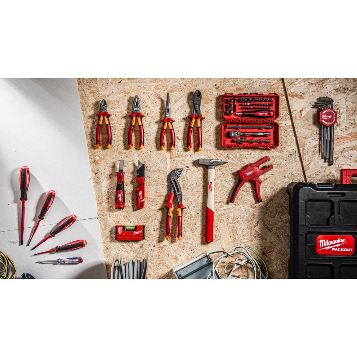 Milwaukee Elektriker-Handwerkzeuge Set 62-teilig im PACKOUT Koffer