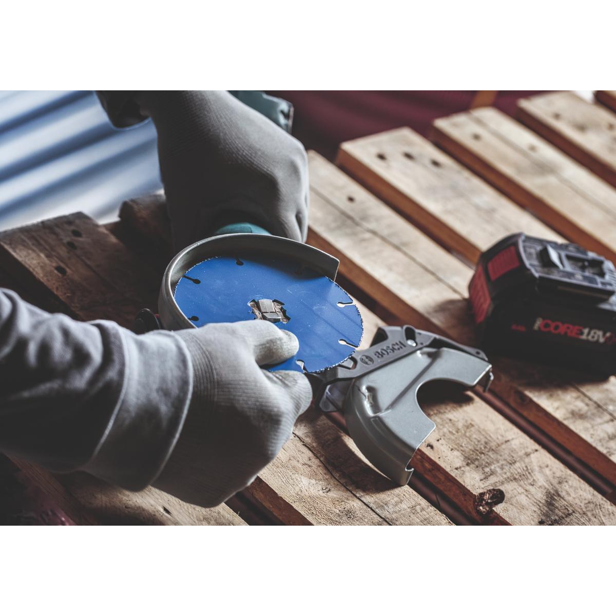 Bosch EXPERT Multi Material Carbide-Trennscheibe, 115 x 22,23 mm, X-Lock, 10-Stück