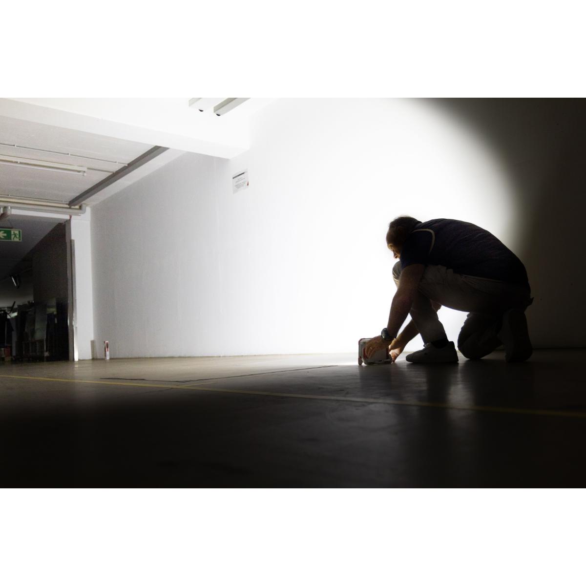 Wiha Akku-Baustrahler 30W, 3.000 lm mit USB-C-Ladekabel