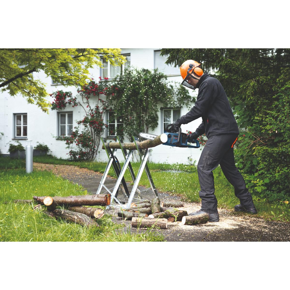 Bosch Akku-Kettensäge GKE18V-30
