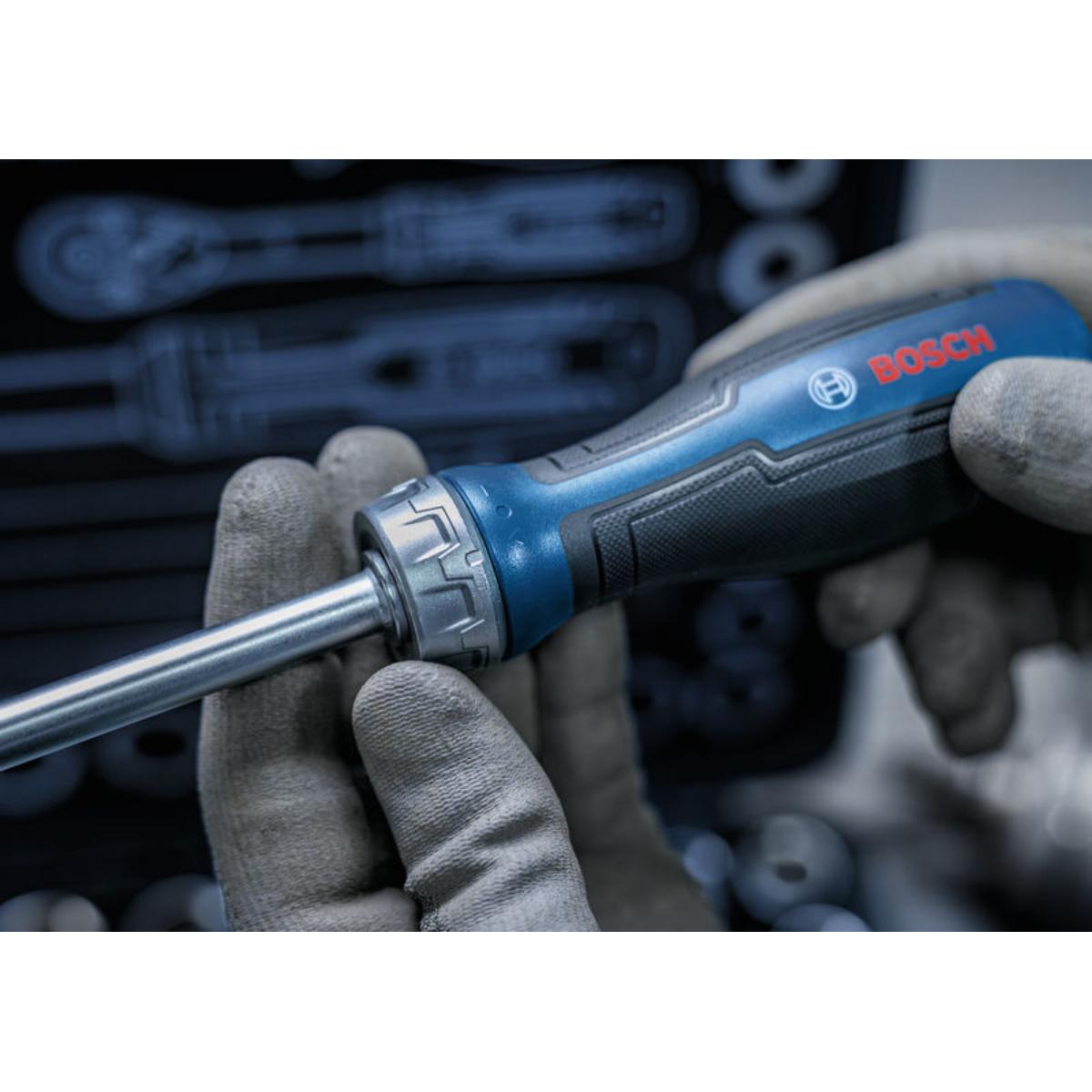 Bosch Bit-Ratschenschraubendreher mit Magazin, 12 Bits