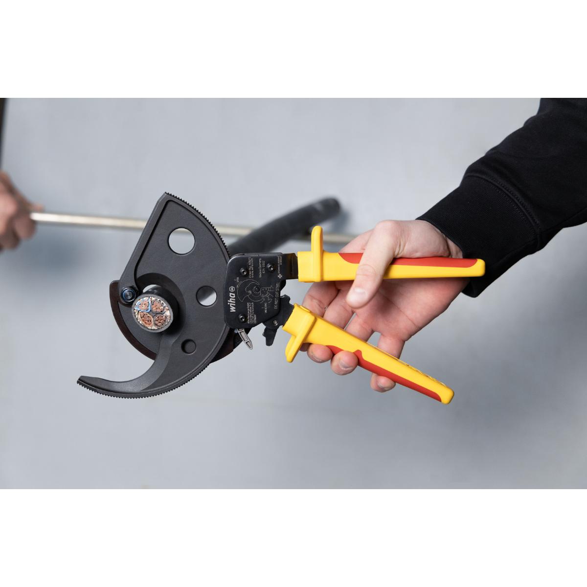 Wiha Kabelschneider electric bis 500 mm² mit Ratschenprinzip