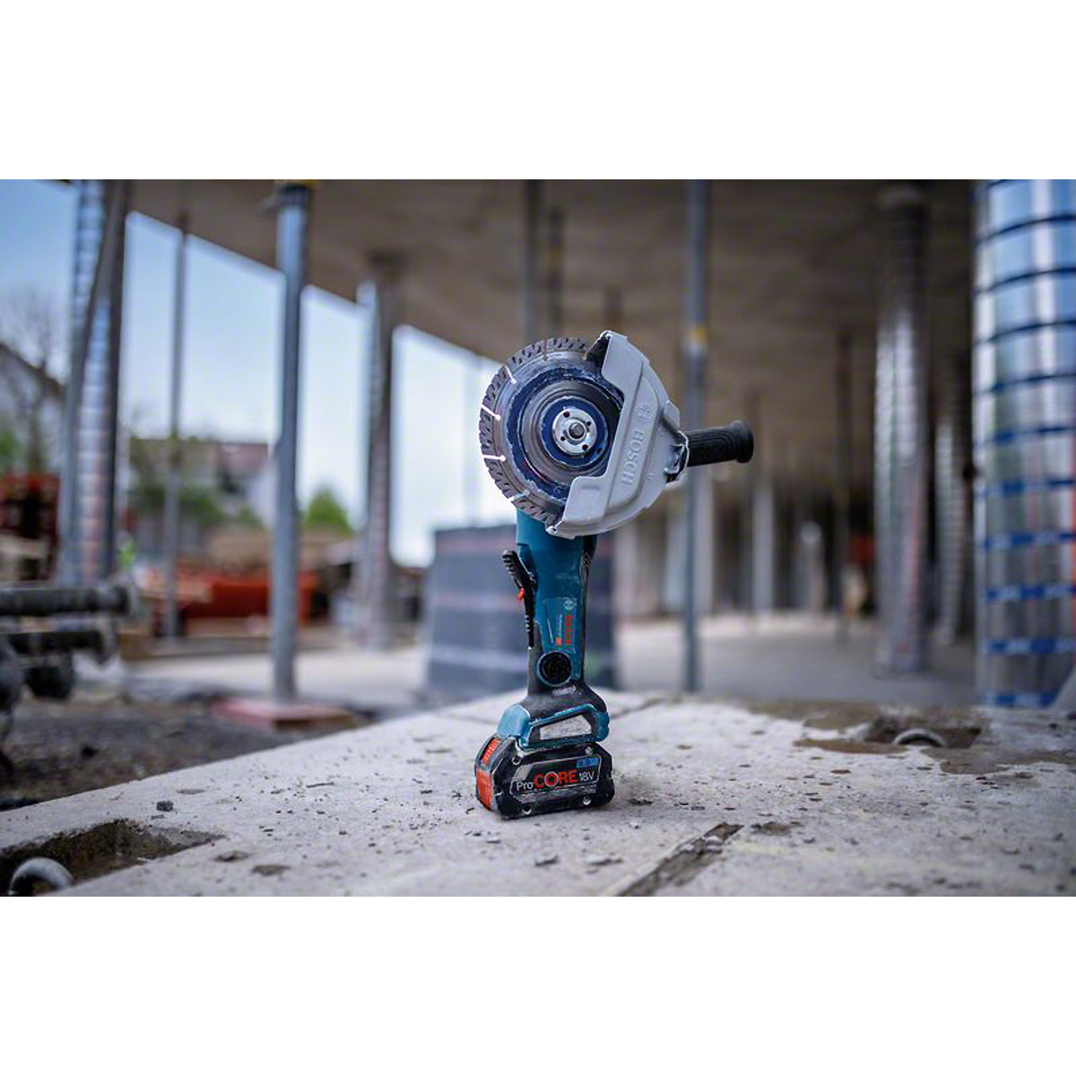 Bosch Akku-Winkelschleifer GWS 18V-180 PC