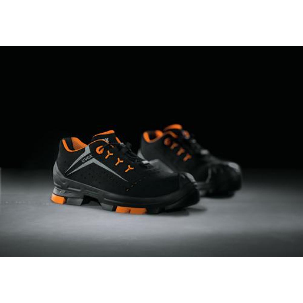 uvex 2 Sicherheitsschuh S1P Halbschuh Velours