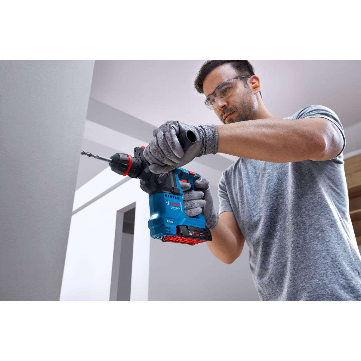 Bosch Akku-Bohrhammer mit ONECHUCK GBH 18V-18 X in L-BOXX