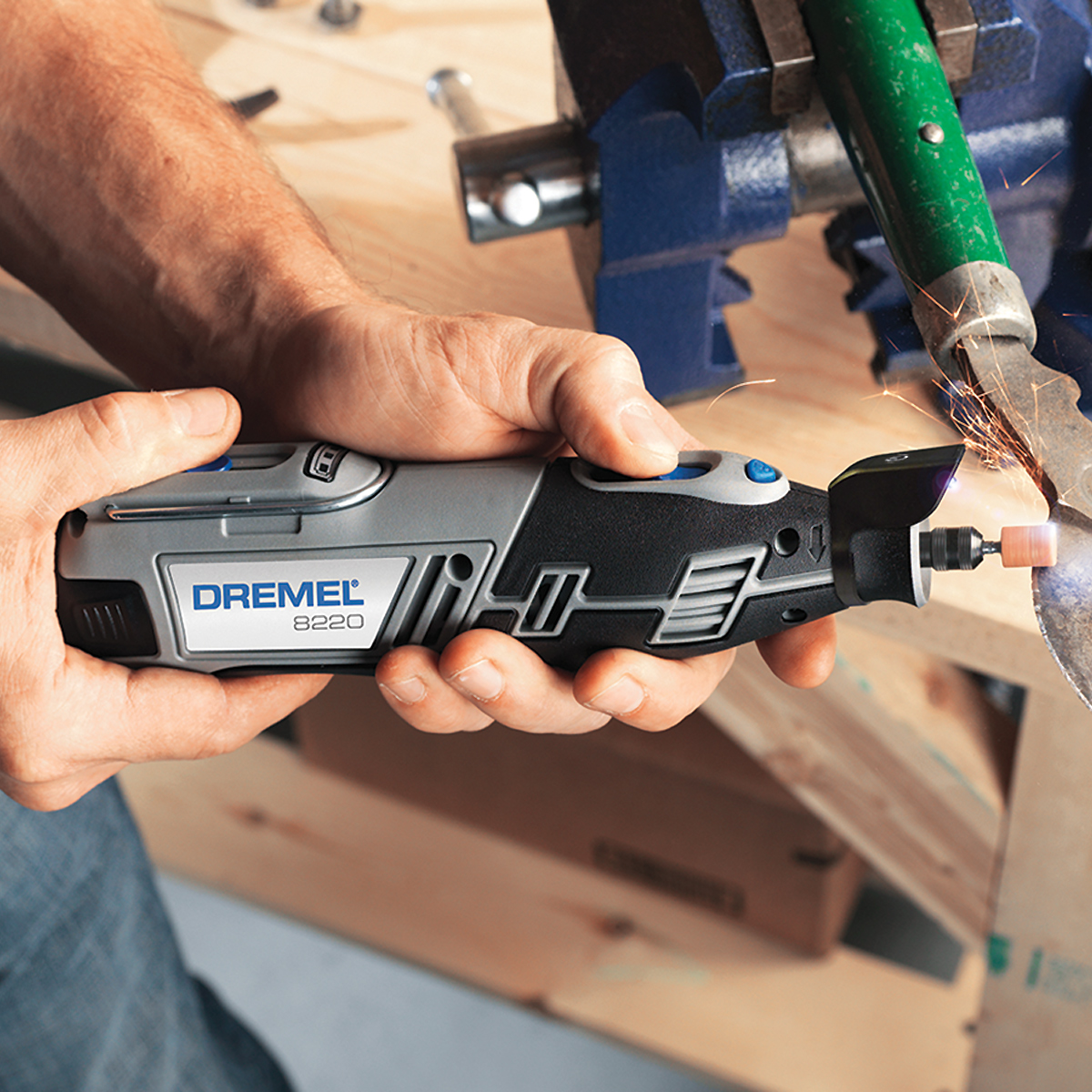 DREMEL Platin-Edition 8220-5/65, Akku-Multifunktionswerkz. 12V,