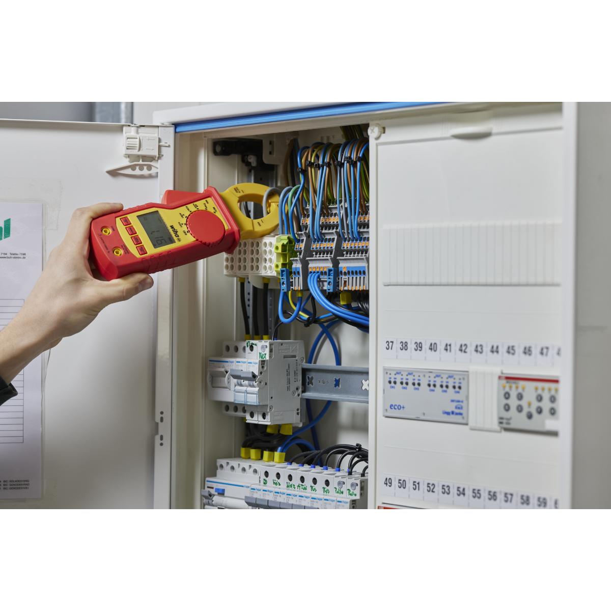 Wiha Strommesszange bis 1.000 V AC, CAT IV mit 2x AAA-Batterien