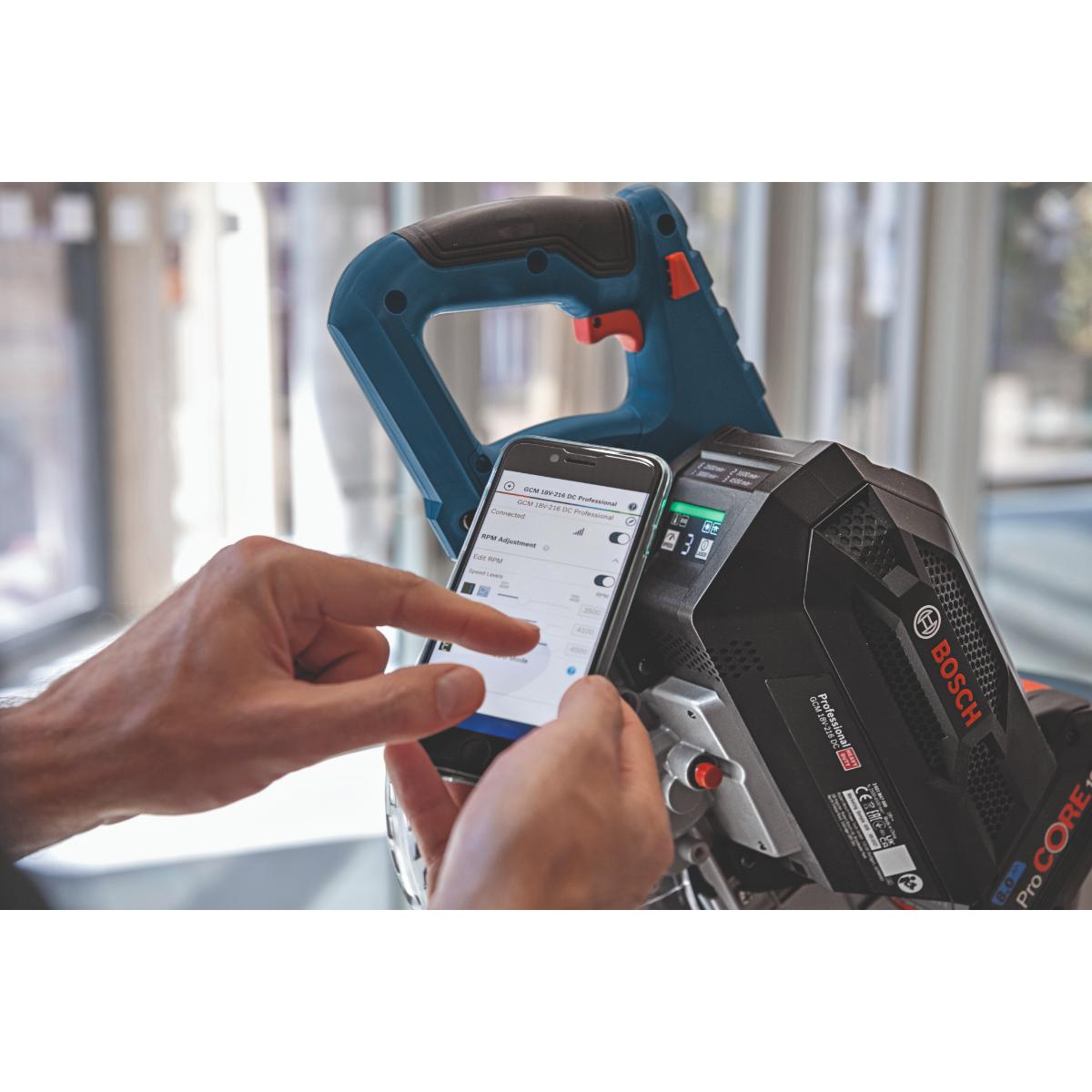 Bosch Akku-Kapp- und Gehrungssäge BITURBO GCM 18V-216 DC ohne Akku