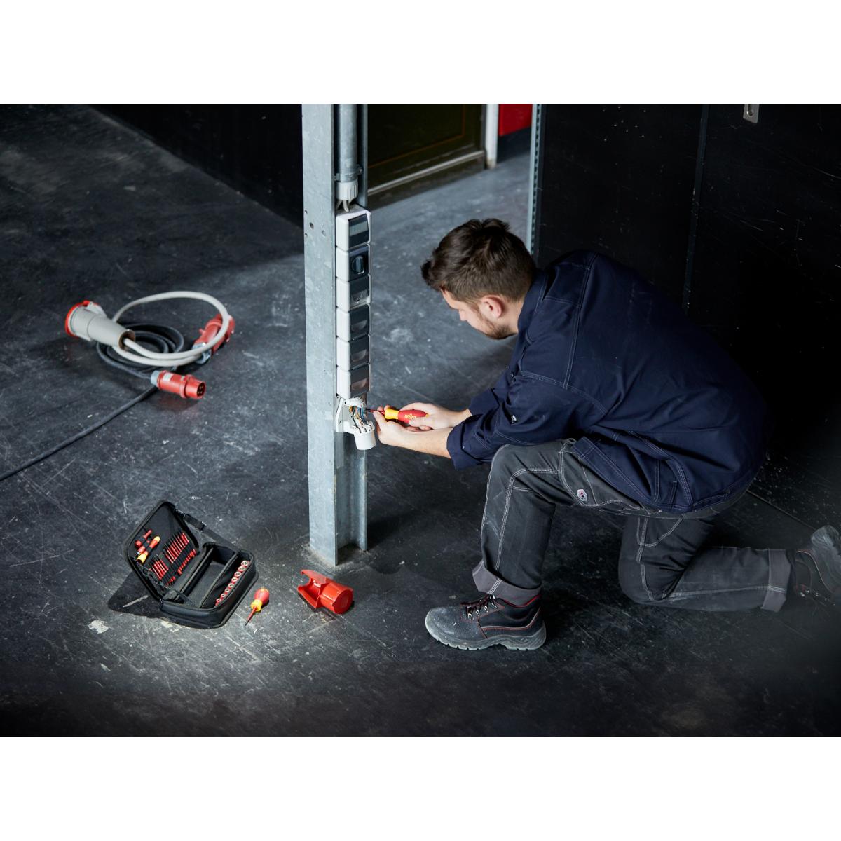 Wiha Werkzeug Set slimVario electric gemischt 32-teilges Set mit Funktionstasche