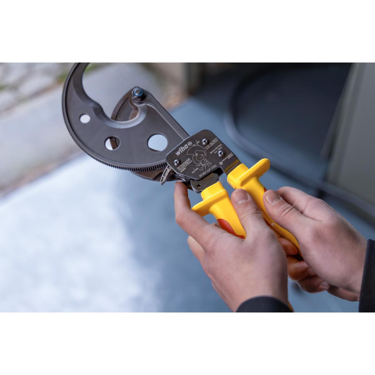 Wiha Kabelschneider electric bis 500 mm² mit Ratschenprinzip