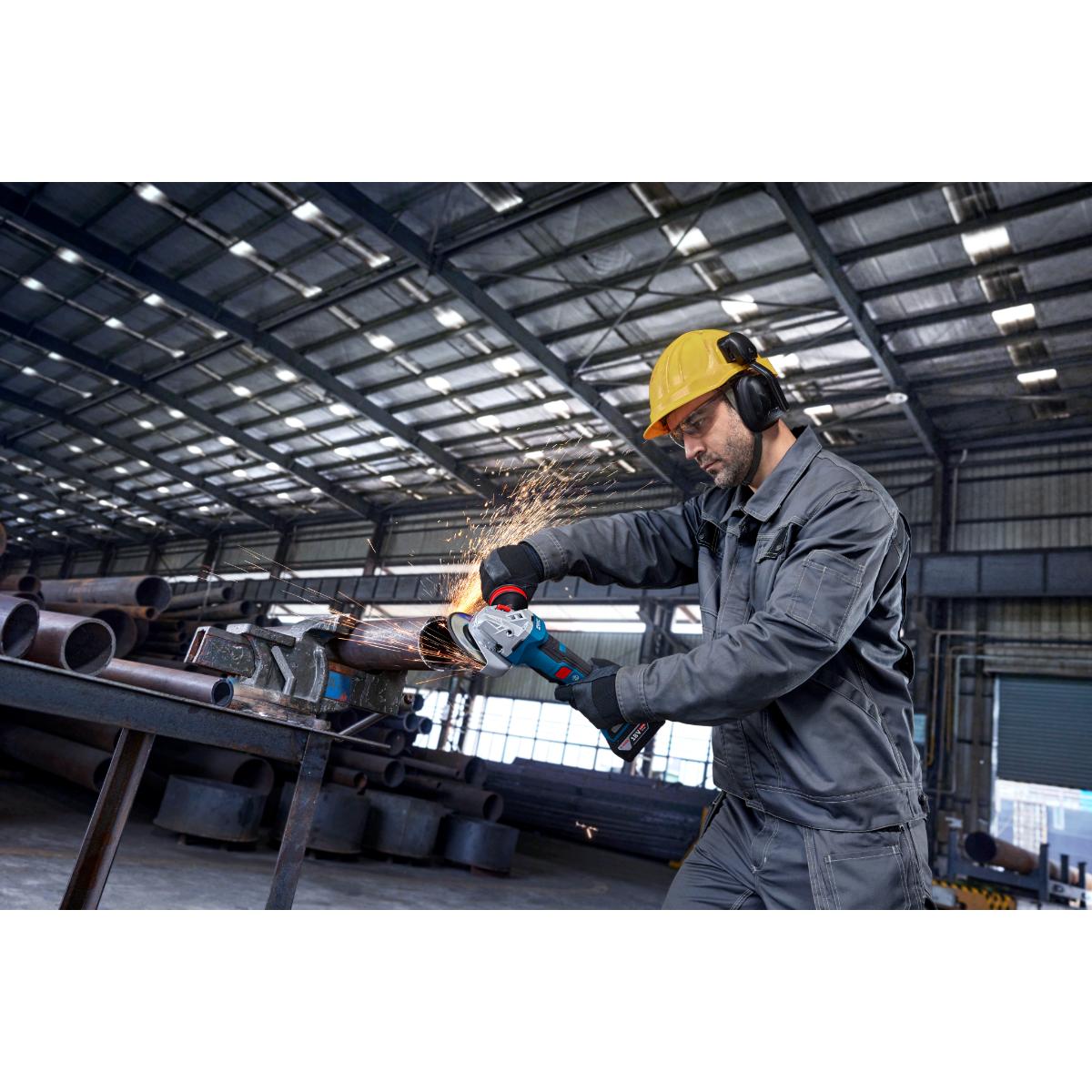 Bosch Winkelschleifer GWS18V-11PS