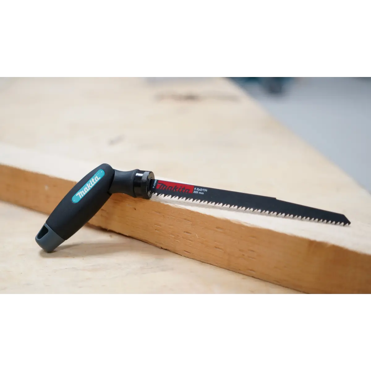 Makita Multitool Handgriff inkl. 2x Reciprosägeblätter mit Bit-Aufnahme 6x Schrauber-Bits - P-84866