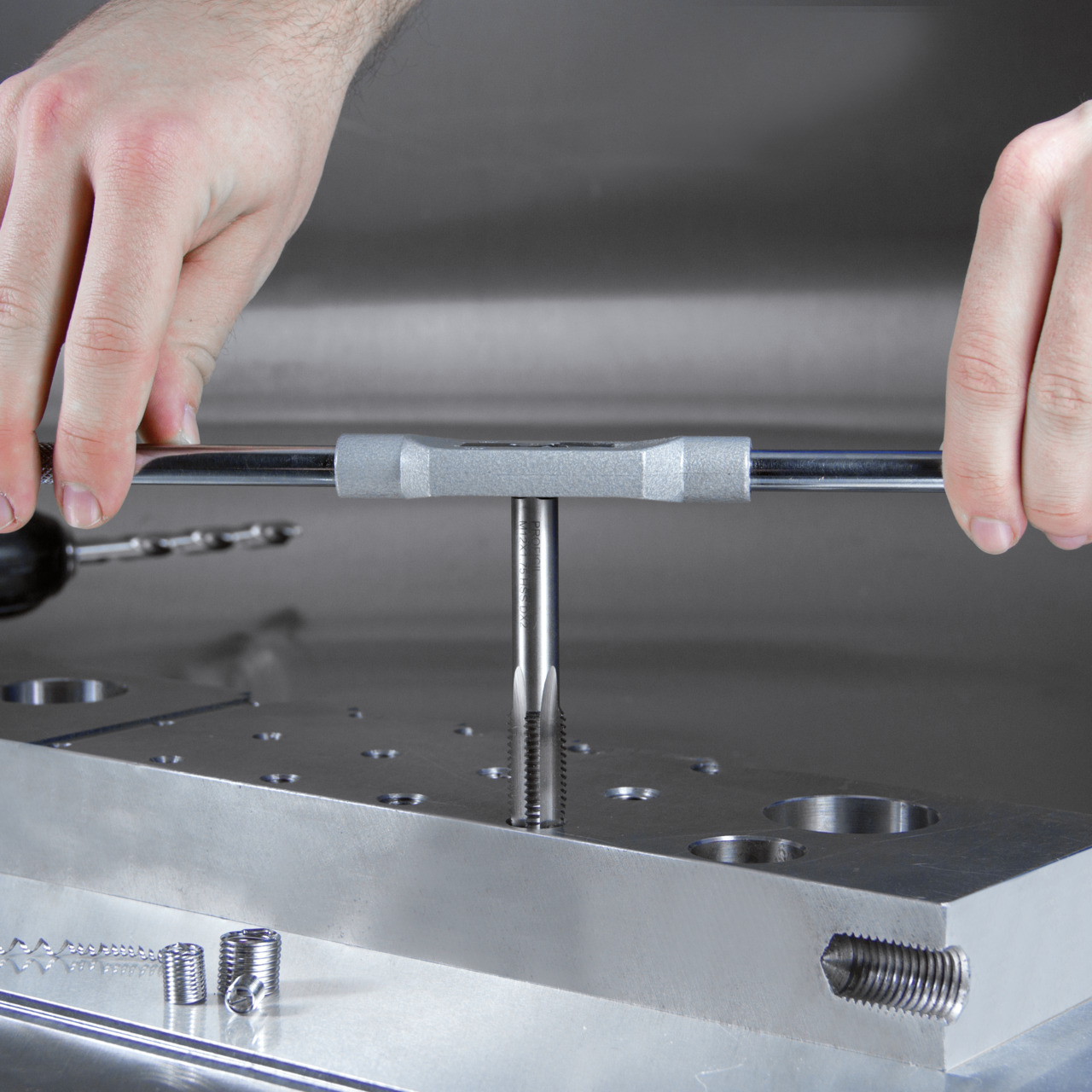 RUKO ProCoil Gewindereparatur-Sätze M10 - 19-tlg. (Kunststoffkoffer)