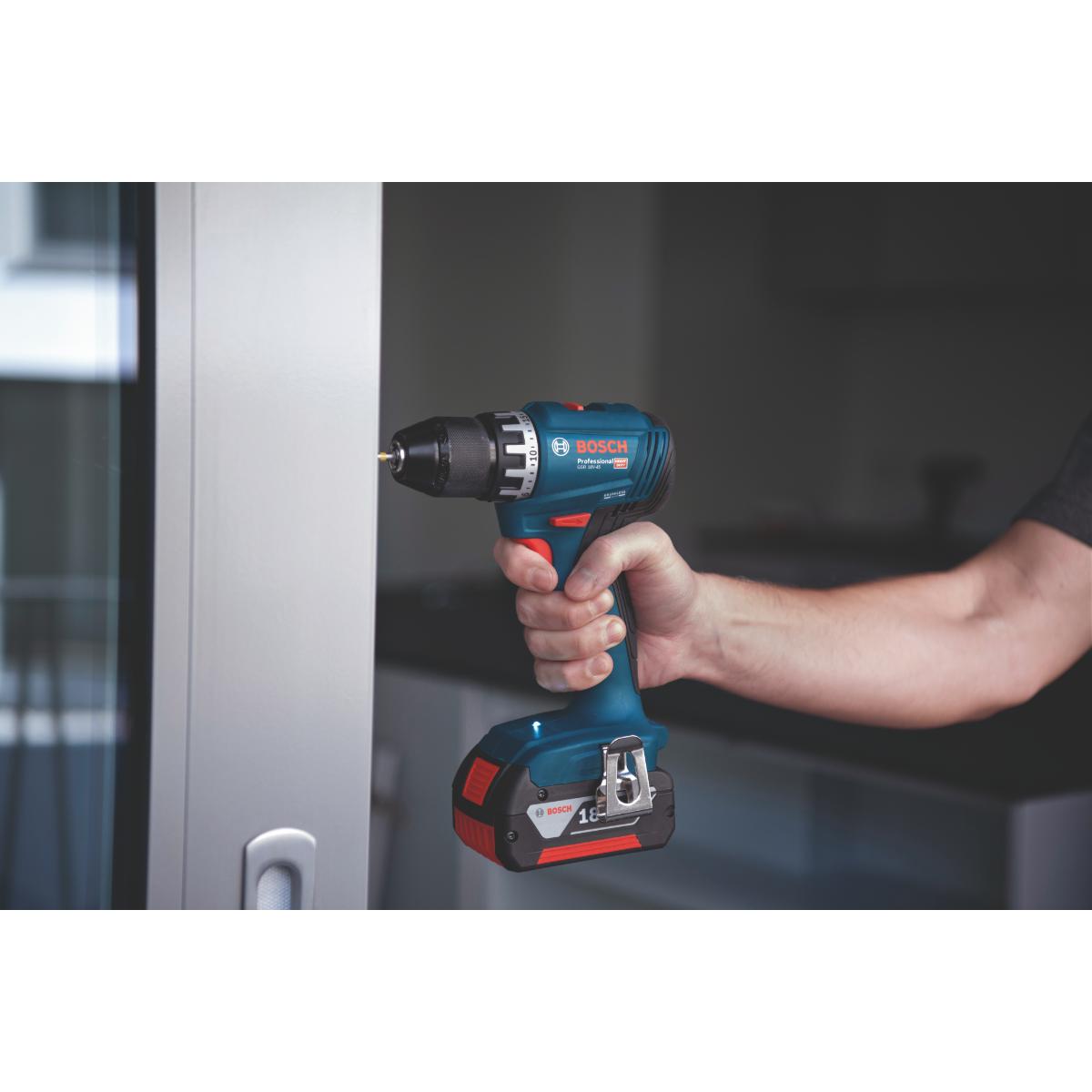 Bosch Combo Kit 2 x 18V-Set: GSR + GBH + 2 x Bit-Set + 2 x GBA 18V 4.0 Ah + GAL 18V-40