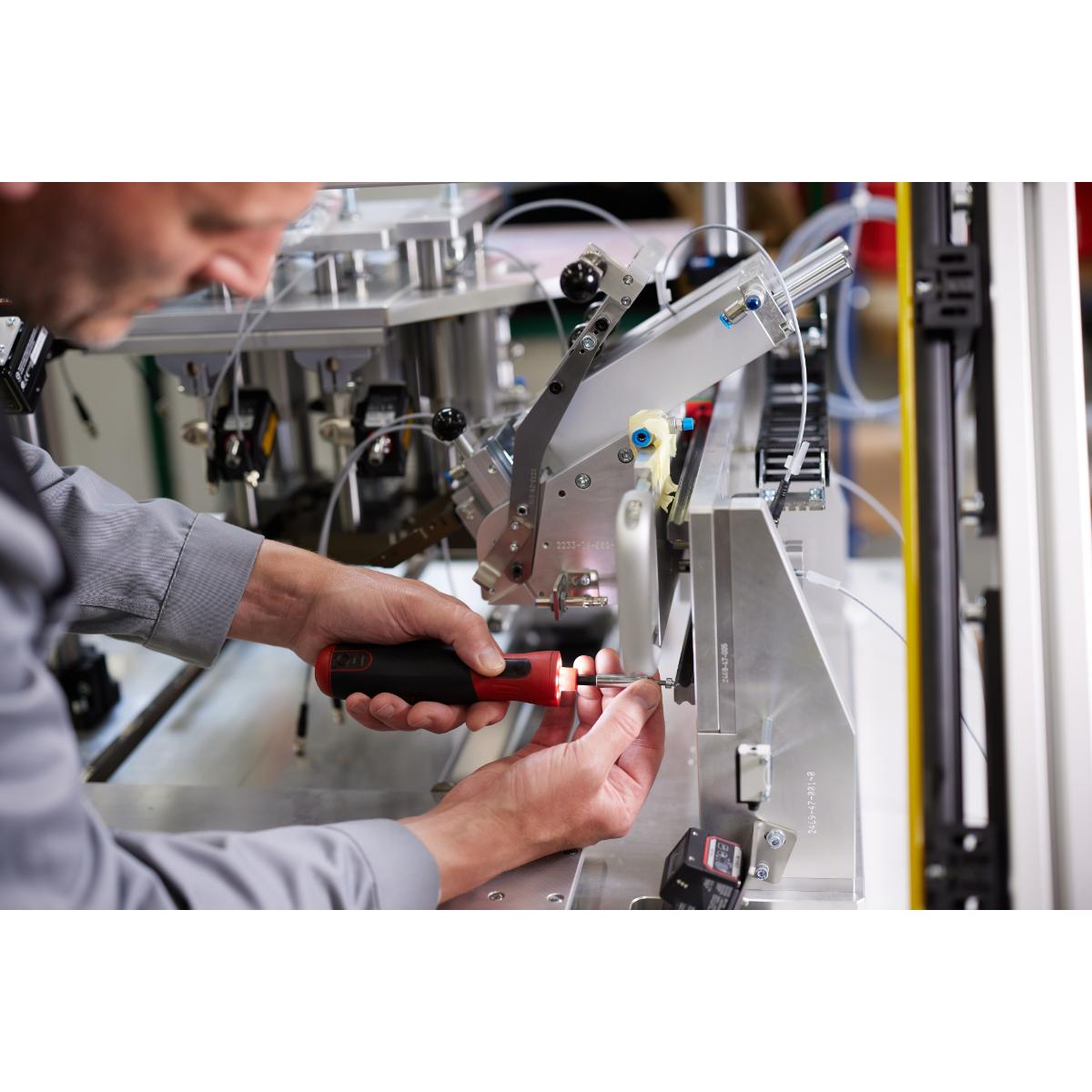 Wiha E-Schraubendreher speedE PocketDrive mit Bitbox und Tasche