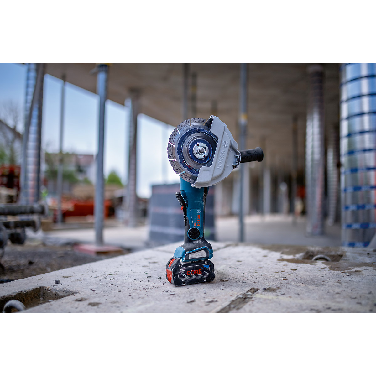 Bosch Akku-Winkelschleifer GWS 18V-180 PC