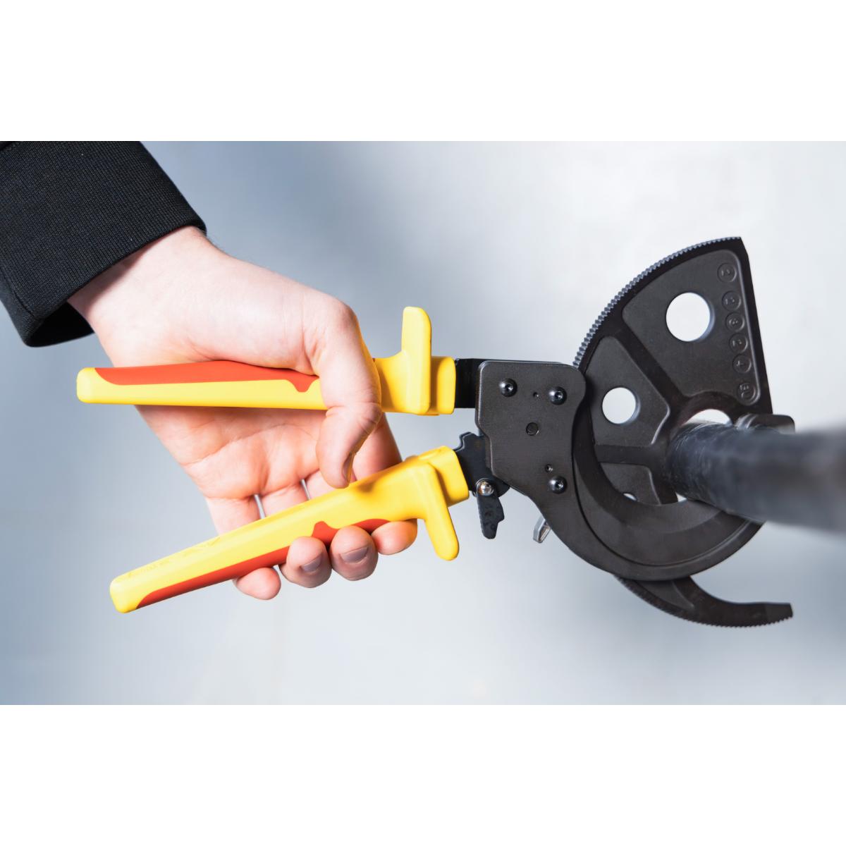 Wiha Kabelschneider electric bis 500 mm² mit Ratschenprinzip