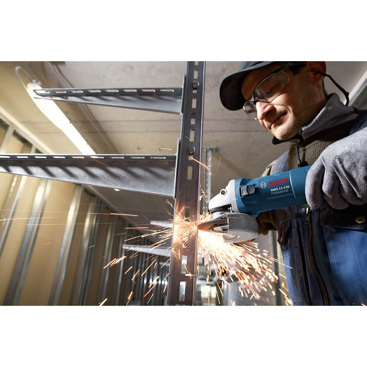 Bosch Winkelschleifer GWS 11-125, 240 V, Zusatzhandgriff + Handwerkerkoffer