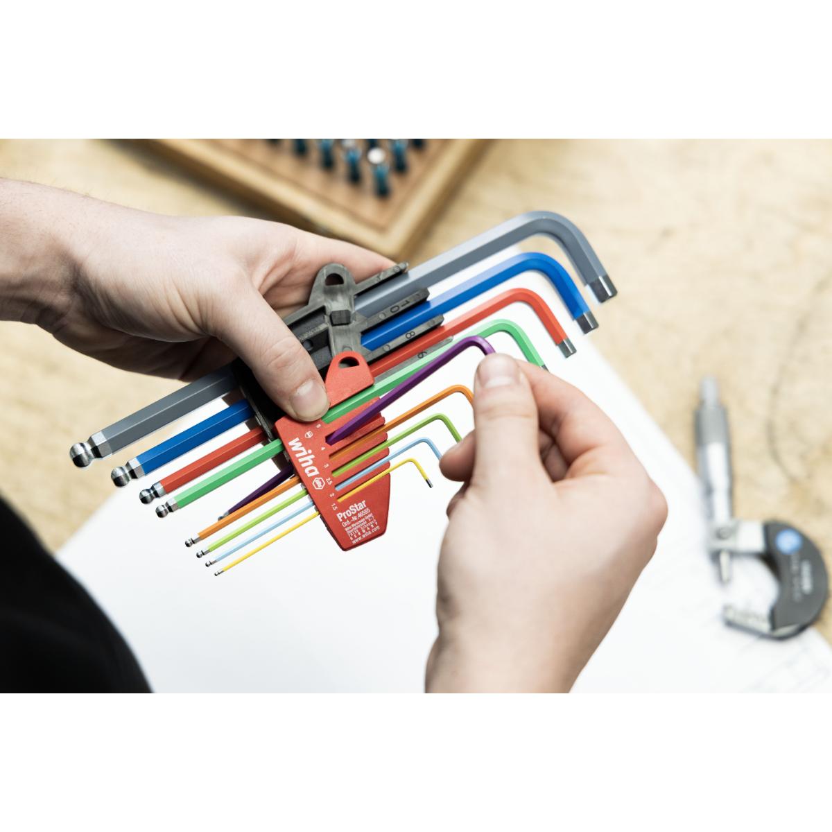 Wiha Stiftschlüssel Set im ProStar Halter Sechskant-Kugelkopf 9-teilges Set farbig leuchtend