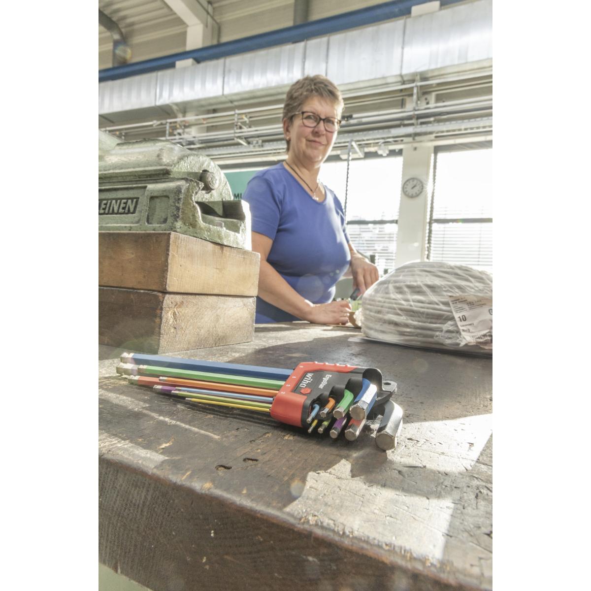 Wiha Stiftschlüssel Set im ErgoStar Halter Sechskant-Kugelkopf MagicRing 9-teilges Set farbig leuchtend in SB-Kartonverpackung