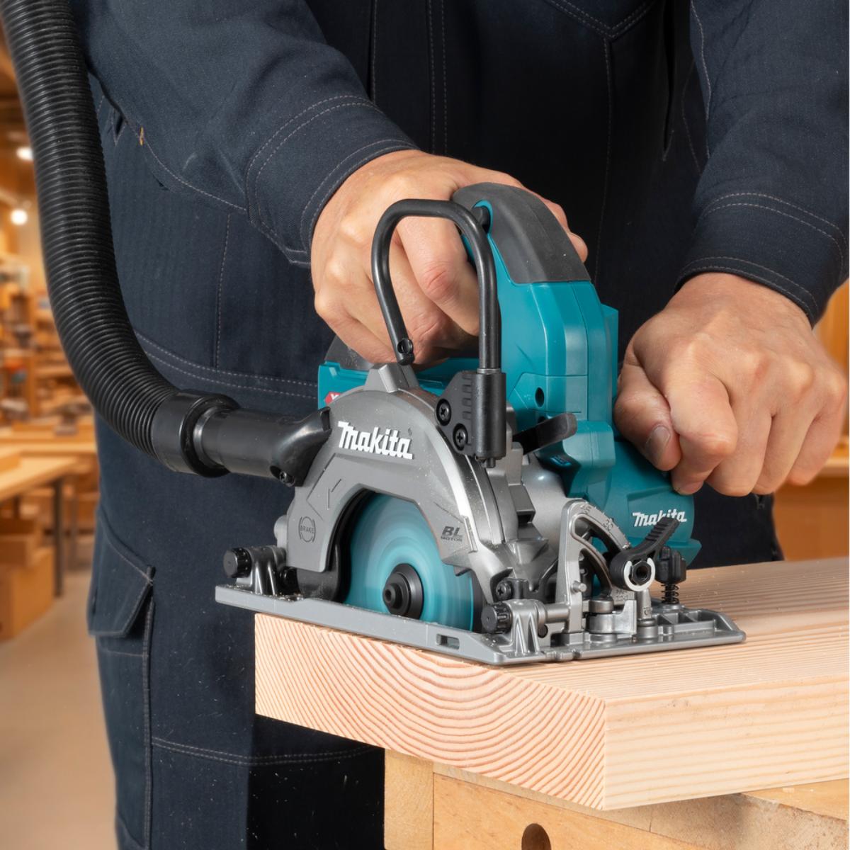 Makita Akku-Handkreissäge40V max. 6.400 min-1 47 mm 45°R/15°L