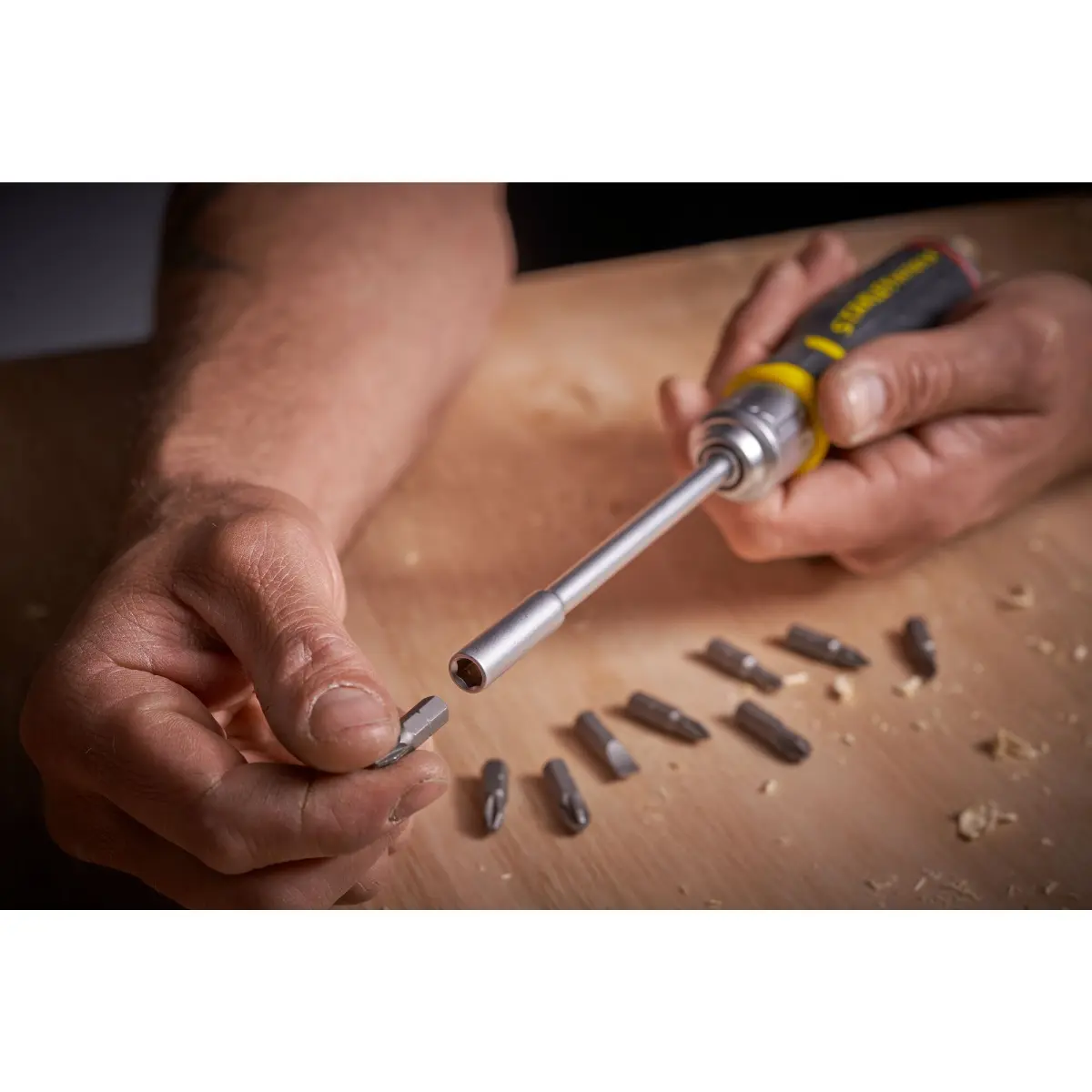 STANLEY FATMAX Bit-Schraubendreher mit Ratsche 12 Bits: 5mm, 6,5mm, 8mm, PH1, PH2, PH3